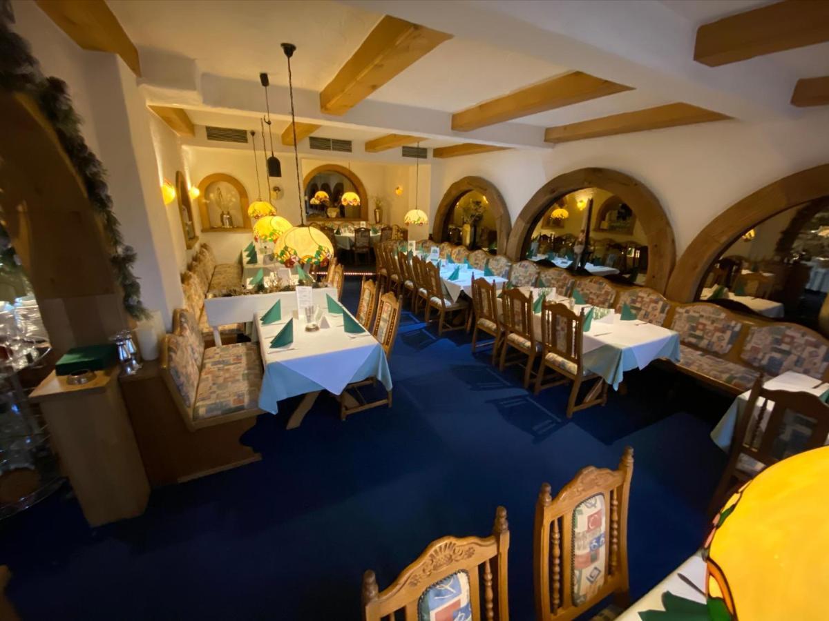 Hotel Friedenseiche Neukirchen-Vluyn Exteriör bild