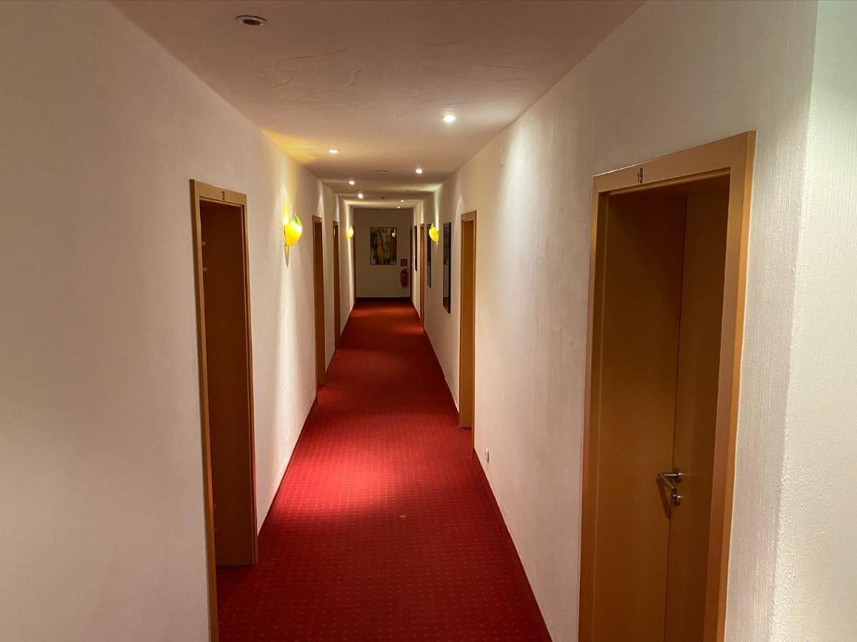 Hotel Friedenseiche Neukirchen-Vluyn Exteriör bild