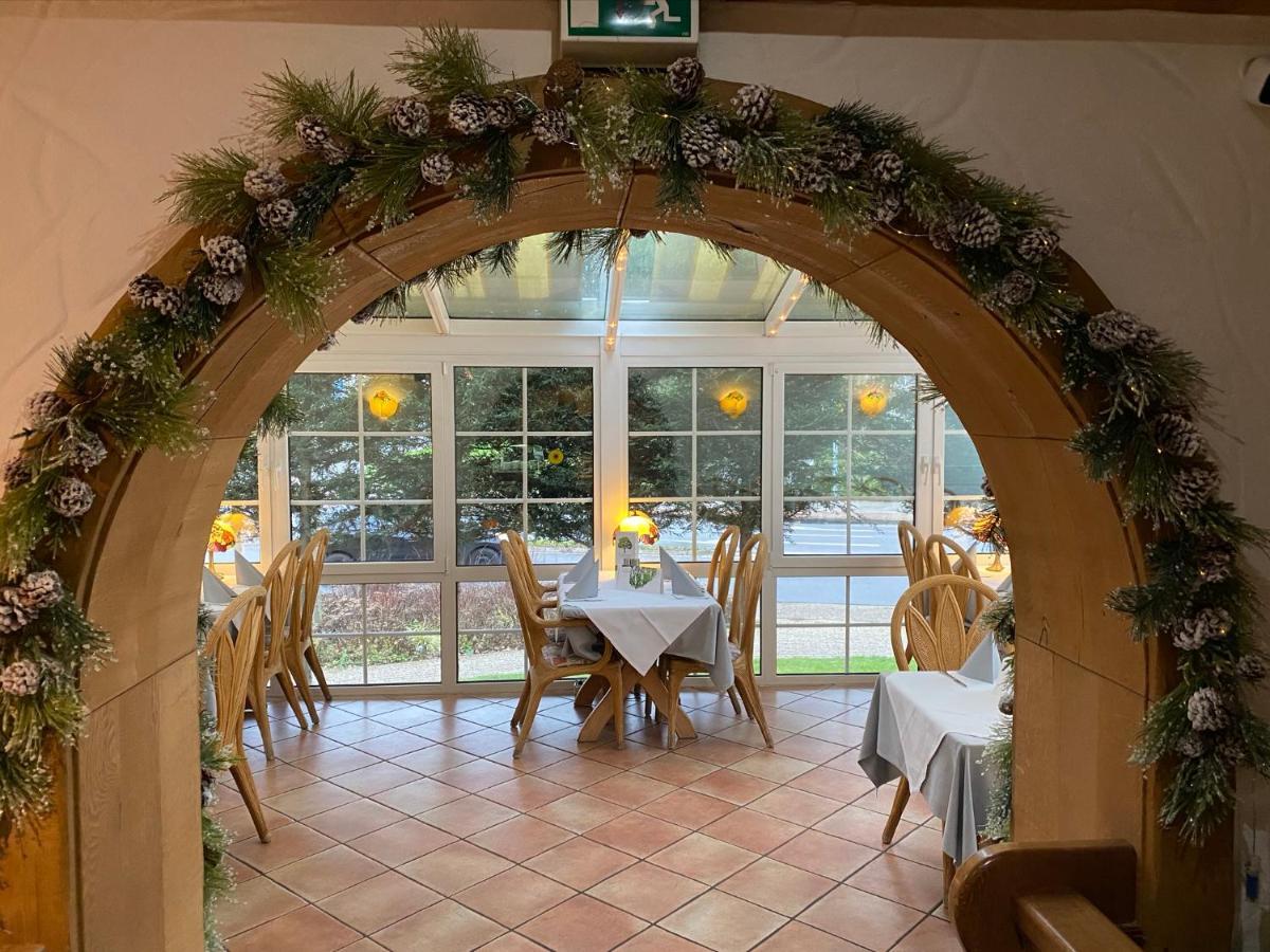 Hotel Friedenseiche Neukirchen-Vluyn Exteriör bild